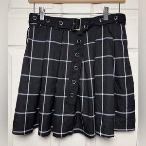 Hot Topic Black Grid Mini Skirt